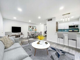 Haverford Arms & Waterford Apartments in Havertown, PA - Building Photo