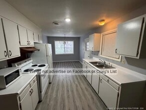 1021 W Rowan St in Fayetteville, NC - Building Photo - Building Photo