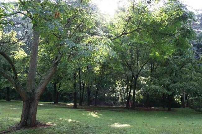 3600 Lakewood Rd NW in Huntsville, AL - Building Photo - Building Photo