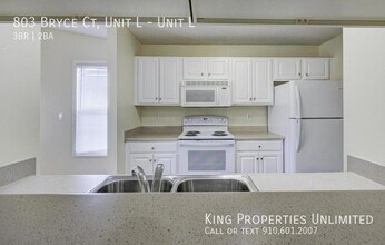 803 Bryce Ct in Wilmington, NC - Building Photo - Building Photo