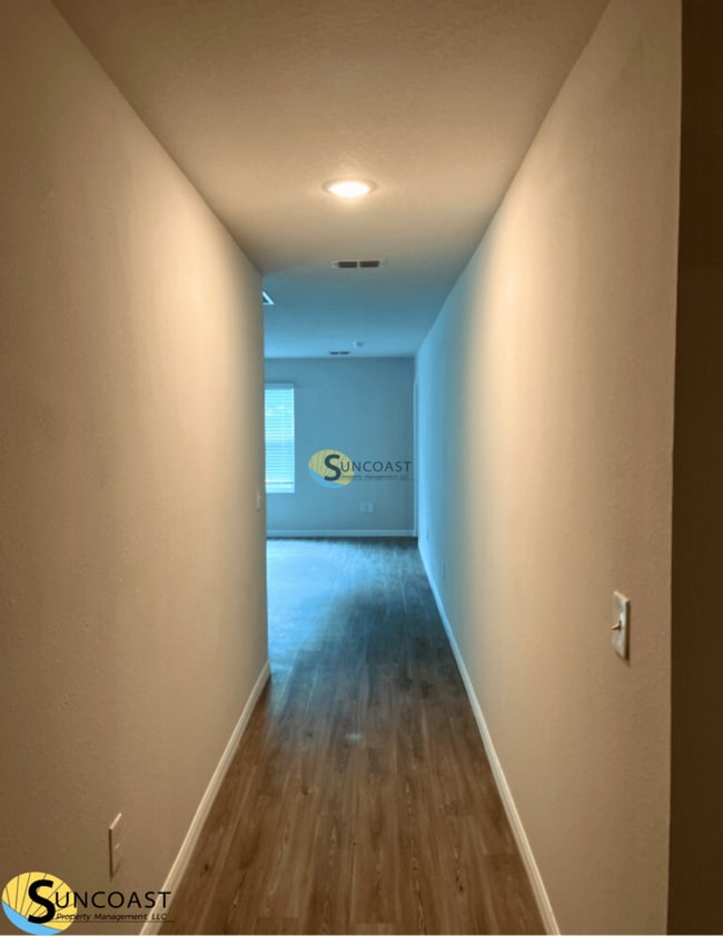 1365 Tan Tara Trl in Jacksonville, FL - Building Photo - Building Photo