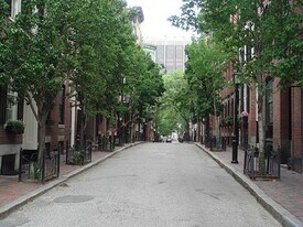 88 Myrtle St, Unit 2 in Boston, MA - Building Photo