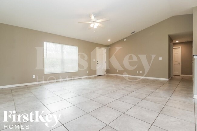 10379 Grail Ave in Englewood, FL - Building Photo - Building Photo