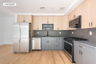 130 Diamond St in Brooklyn, NY - Building Photo - Building Photo