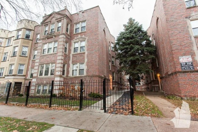 property at 5058 N Winchester Ave