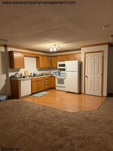 8302 Westown Pkwy in West Des Moines, IA - Building Photo - Building Photo