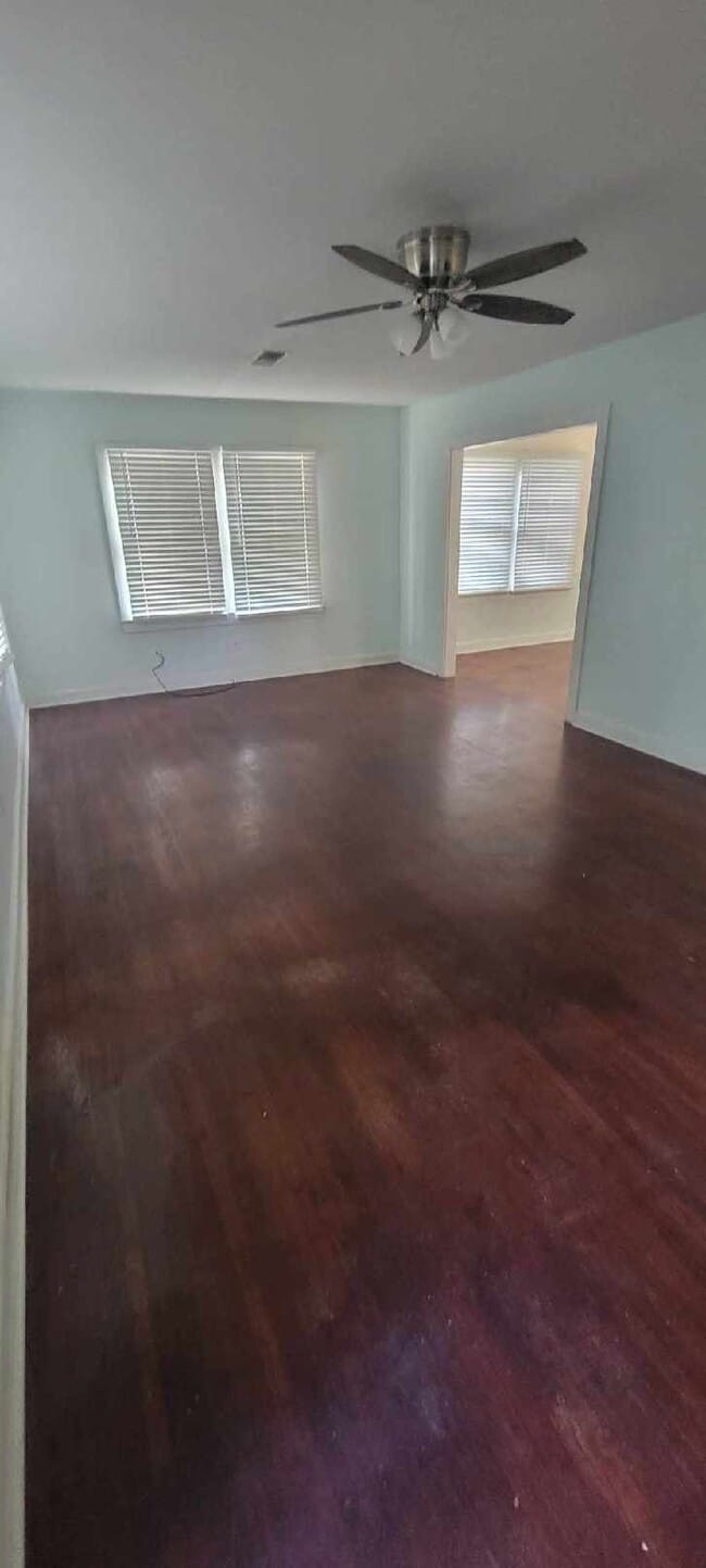 property at 1723 Wisteria St
