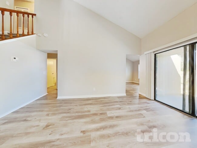 7887 Moss Pointe Trail E in Jacksonville, FL - Building Photo - Building Photo