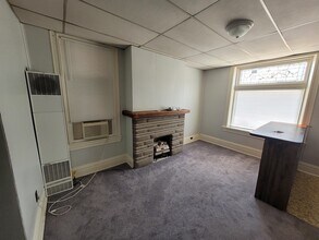 341 Atwood St, Unit 1 in Pittsburgh, PA - Building Photo - Building Photo