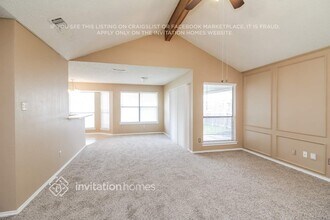 2127 Chapel Downs Dr in Arlington, TX - Foto de edificio - Building Photo