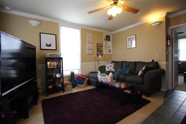 811 Washtenaw Ave, Unit 1 in Ypsilanti, MI - Foto de edificio - Building Photo