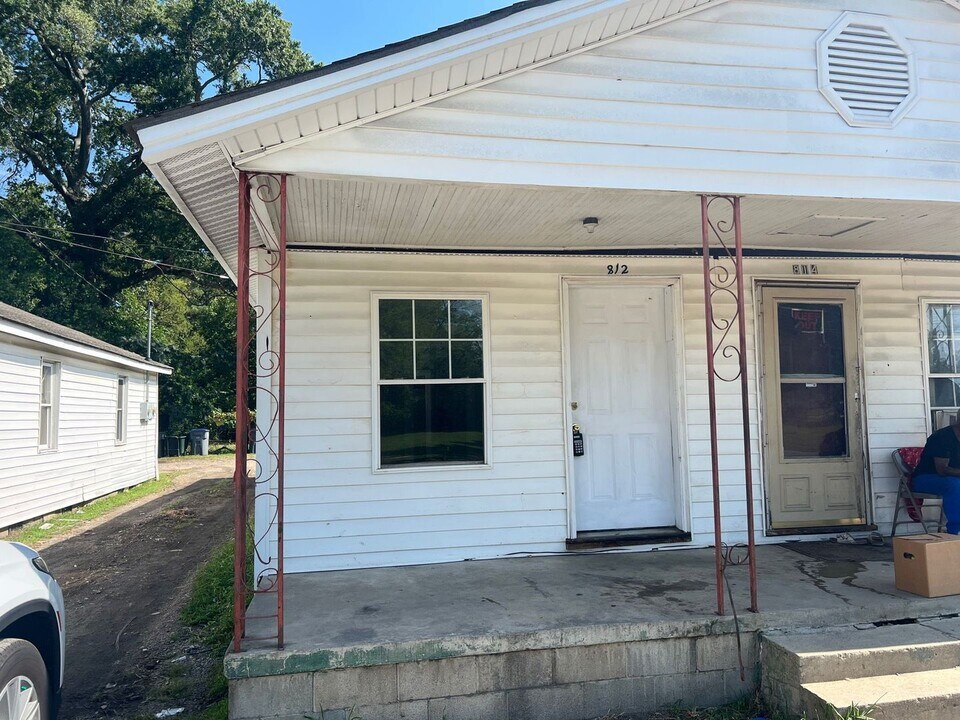 812-814 E Grand Ave in Rocky Mount, NC - Building Photo