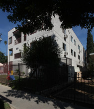 225 North Avenue 53 in Los Angeles, CA - Building Photo - Building Photo