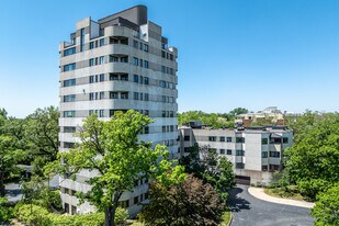 The Barbican in Des Moines, IA - Building Photo