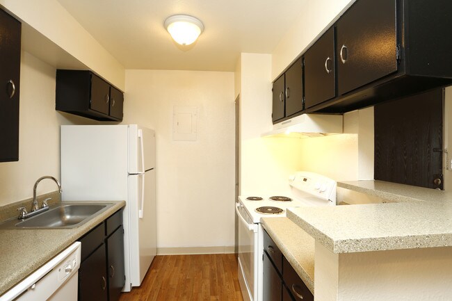 Willowstone in Denver, CO - Building Photo - Interior Photo