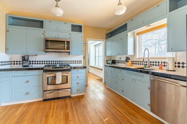 1046 3rd Ave E in Kalispell, MT - Building Photo - Building Photo