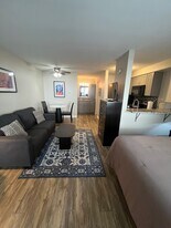 980 S Dexter St in Denver, CO - Building Photo