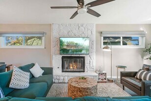 1919 Puritan Dr in Irving, TX - Building Photo