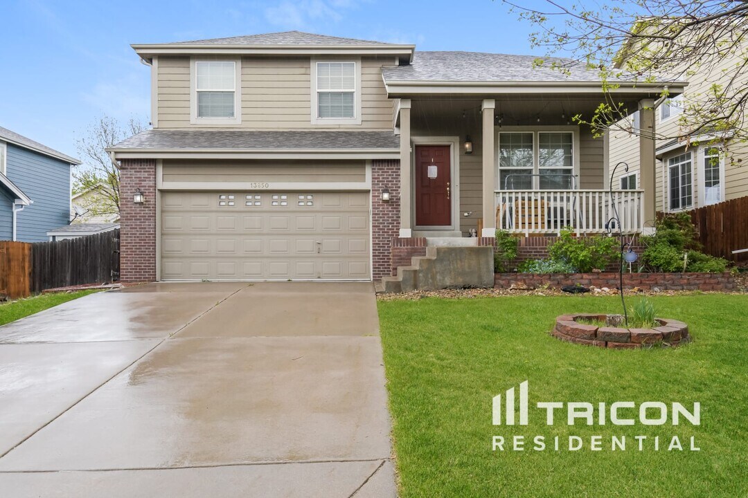 13850 Detroit St in Thornton, CO - Building Photo