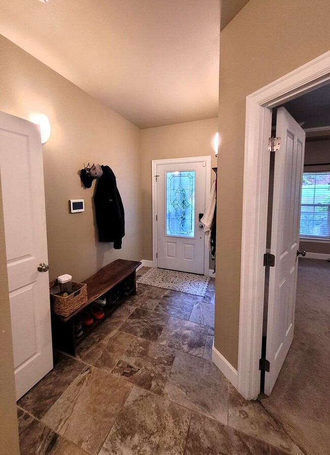 4735 Columbus Ave in Bellingham, WA - Building Photo - Building Photo