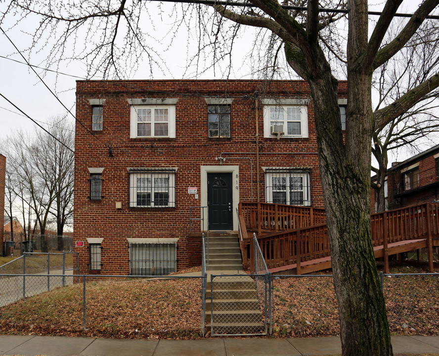 819 51st St SE in Washington, DC - Building Photo