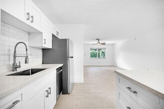 1400 NW 2nd Ave in Fort Lauderdale, FL - Foto de edificio - Building Photo