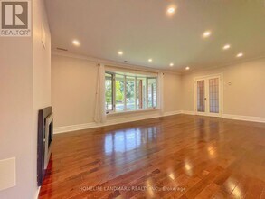 21 Glamis Pl in Markham, ON - Building Photo - Building Photo
