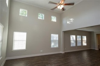 615 Fairview Ave in College Station, TX - Building Photo - Building Photo