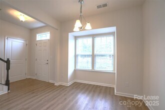 9510 Birkwood Ct in Charlotte, NC - Building Photo - Building Photo