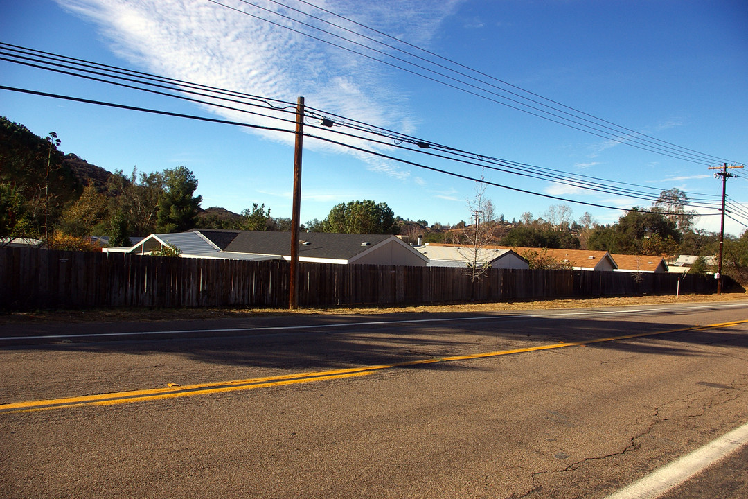 3505 Alpine Blvd in Alpine, CA - Building Photo