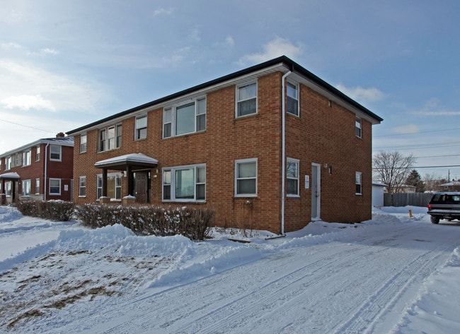 4902 36th Ave in Kenosha, WI - Building Photo - Building Photo