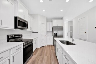 6525 Paso Fino Dr in Bellview, FL - Building Photo - Building Photo