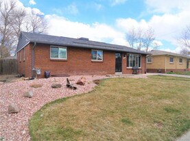 516 Elmira St in Aurora, CO - Building Photo