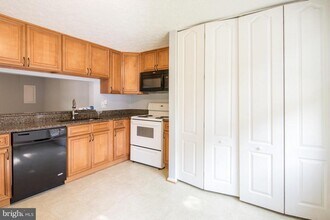 8334 Windfall Rd in Springfield, VA - Building Photo - Building Photo