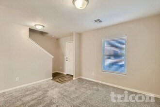 227 W Watson Ct in Casa Grande, AZ - Building Photo - Building Photo