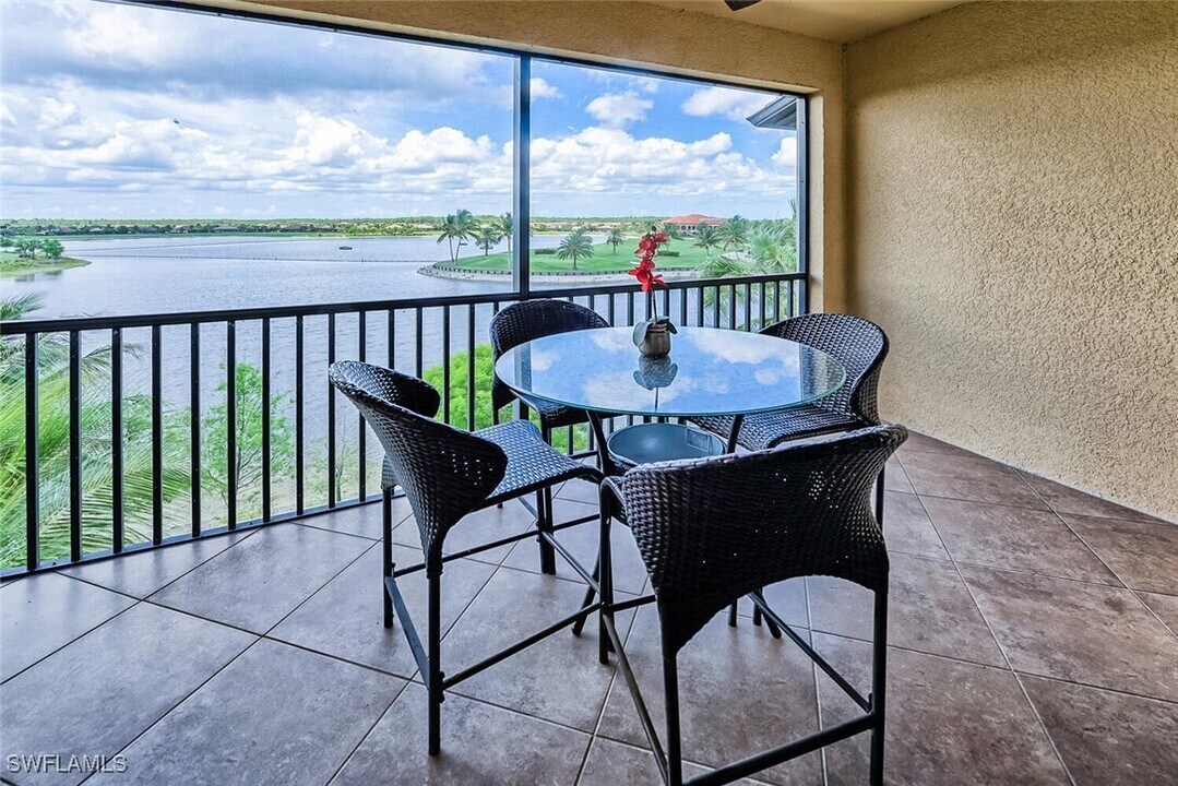 17921 Bonita National Blvd in Bonita Springs, FL - Building Photo