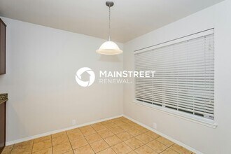 15976 Avenel Way in Justin, TX - Foto de edificio - Building Photo