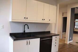 6801 Lexington Ave in Lincoln, NE - Building Photo - Building Photo