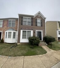12415 Turtle Dove Pl in Waldorf, MD - Foto de edificio - Building Photo