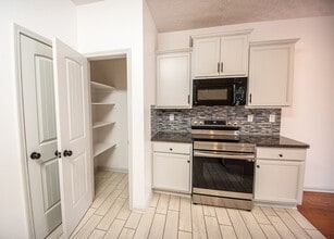 92 Seminole Trail in Fort Mitchell, AL - Building Photo - Building Photo