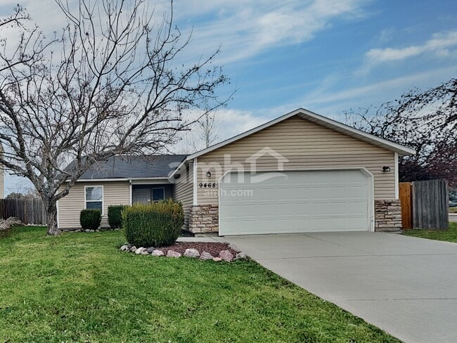 property at 9468 W Trestlewood Dr