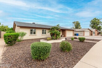 11825 S Coconino St in Phoenix, AZ - Building Photo - Building Photo