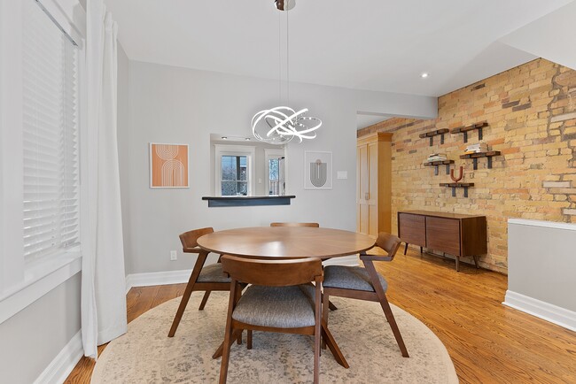 39 Lee Ave in Toronto, ON - Building Photo - Building Photo