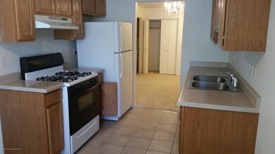 792 Castle Valley Blvd in New Castle, CO - Building Photo - Building Photo