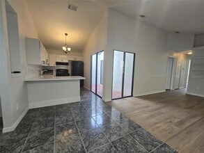 4302 Venice Dr in Land O Lakes, FL - Building Photo - Building Photo