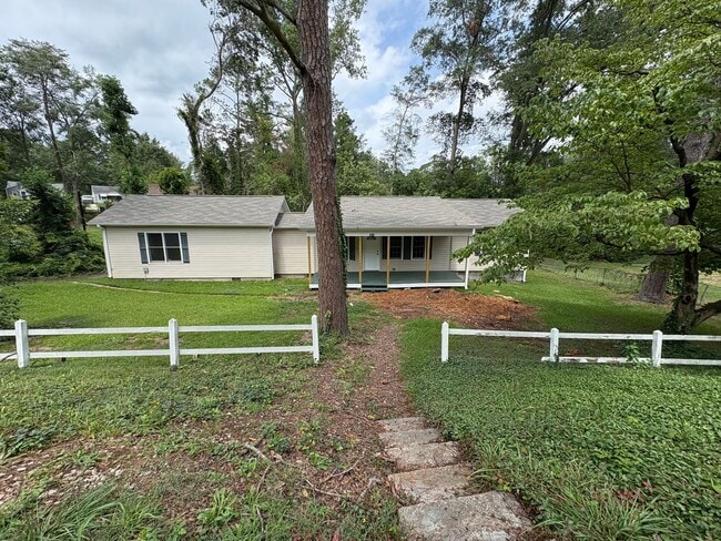 property at 124 E Crescent Rd