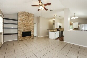 321 Taylor St in Saginaw, TX - Building Photo - Building Photo