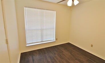 1234 Mockingbird Ln in Desoto, TX - Building Photo - Building Photo
