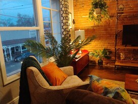 22 W Main St in Ione, CA - Building Photo