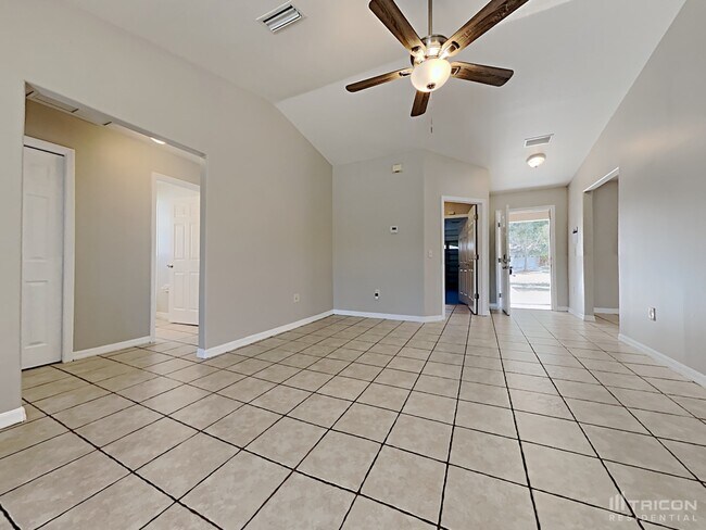 9515 27th Ave E in Palmetto, FL - Building Photo - Building Photo